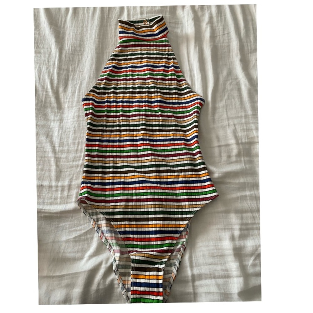 🛍Multi color bodysuit very cute size:XS 🛍